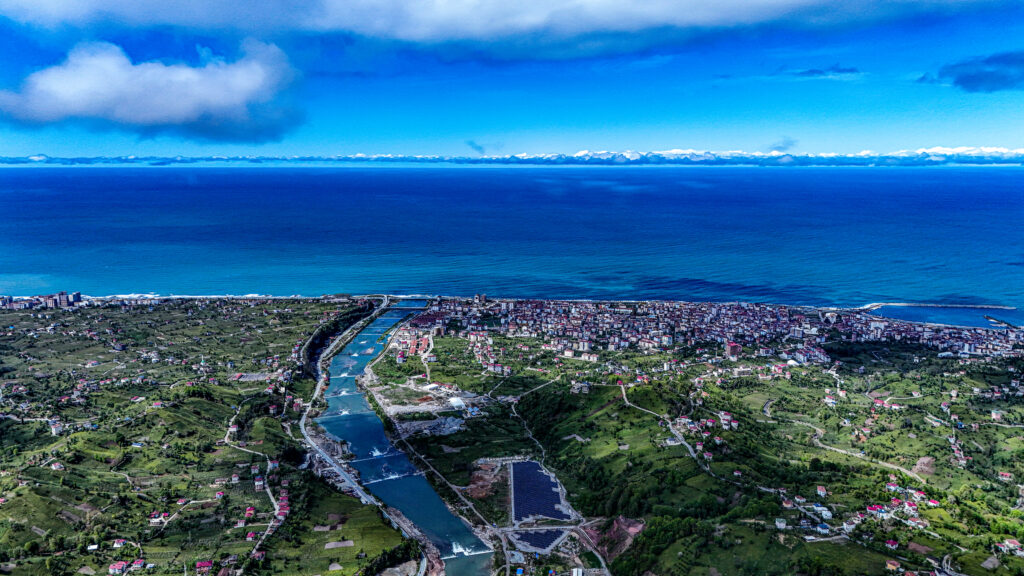 Ardeşen’de dere manzaralı bungalov konaklama